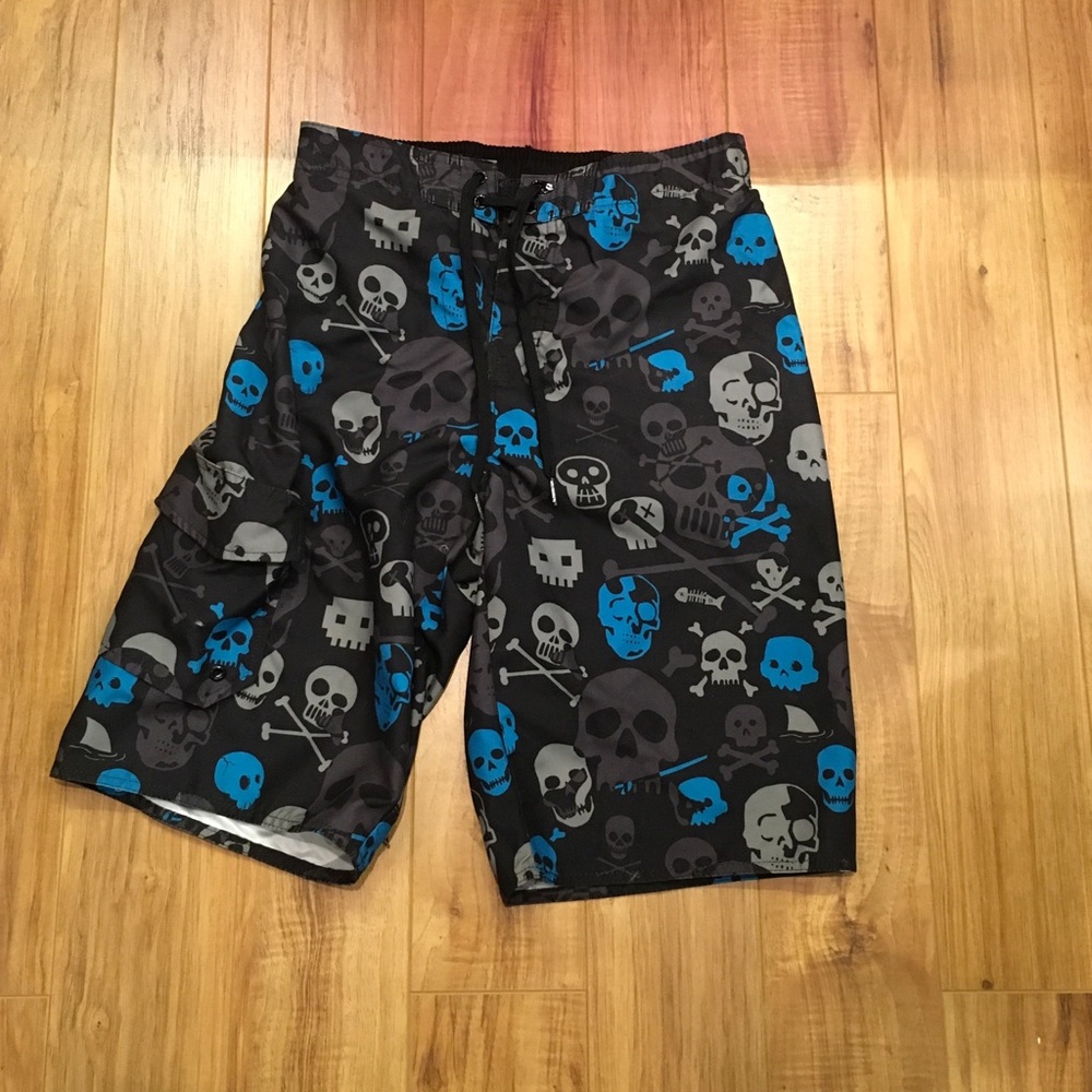 Boys Hang 10 Side Pocket Swimming Shorts L Skulls